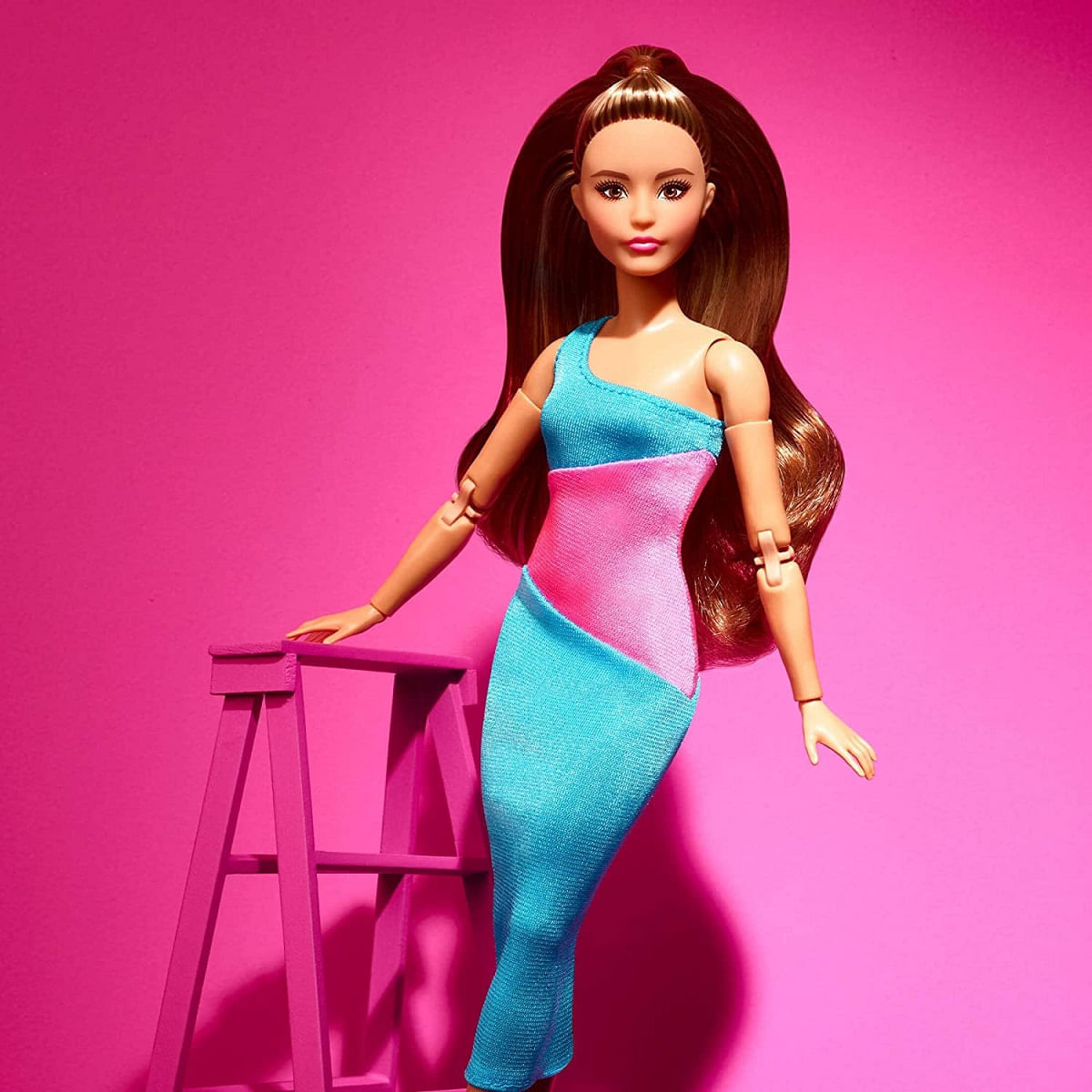 PRÉ-VENDA Boneca Barbie Signature Looks Morena Original - Mattel